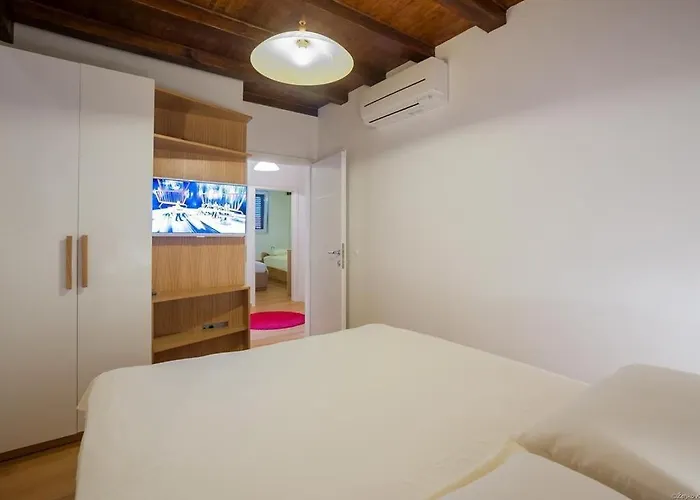 House With A Swimming Pool Preko, Ugljan - 14707